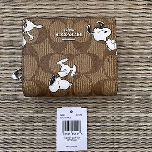 Coach X Peanuts Snap Wallet With Snoopy Print